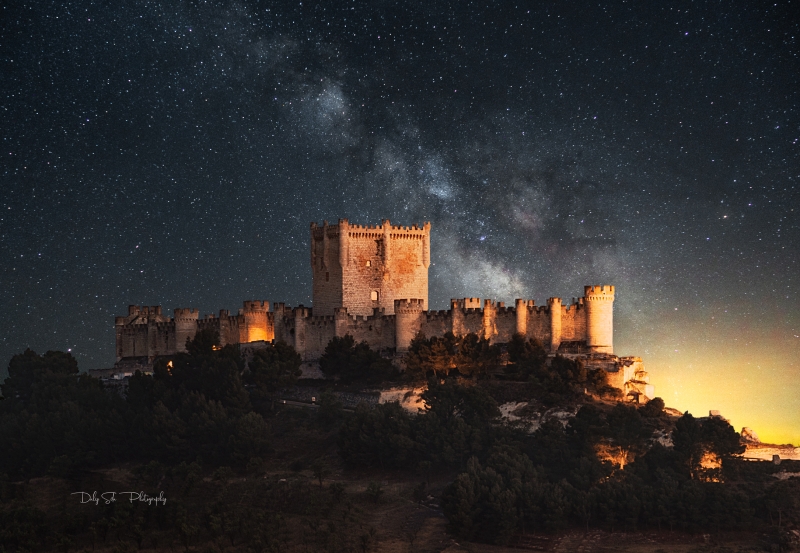 Cientos de aficionados a la astronomía y a la fotografía esperan pacientes a que llegue esta época del año, una época en la que el cielo